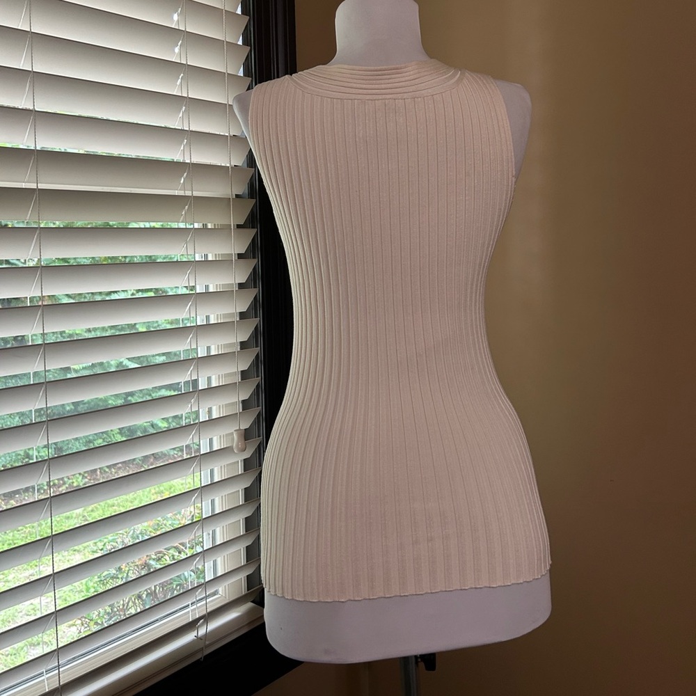 Cache Cream Silk Ribbed Tank Top with Keyhole Detail - Picture 3 of 6